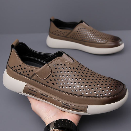 Damen Atmungsaktive Slip-On Sneakers aus perforiertem Leder EB