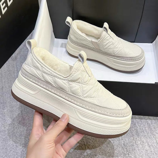 Damen Komfortable Slip-On Sneakers mit dämpfender Sohle und wärmendem Innenfutter EB