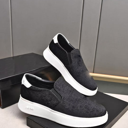 Damen Atmungsaktive Slip-On Sneakers mit elastischem Einstieg und strukturiertem Obermaterial EB