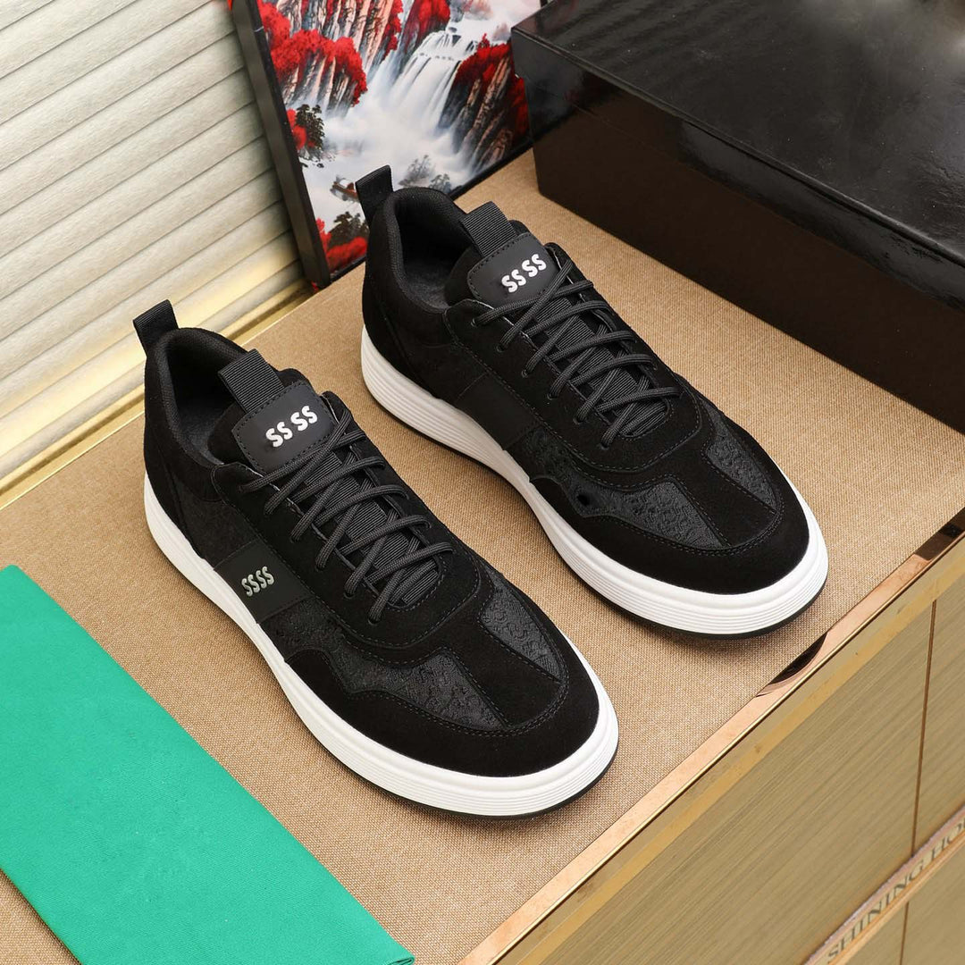 Damen Sportliche Sneakers mit atmungsaktiven Obermaterial und rutschfester Sohle EB