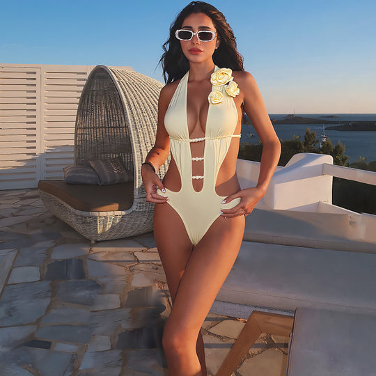 Damen Eleganter Badeanzug mit herausragendem Cut-Out-Design und floralem Akzent EB