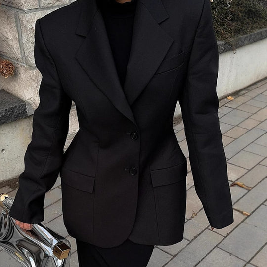 Damen Oversized Blazer mit elegantem Schnitt und markanten Details EB