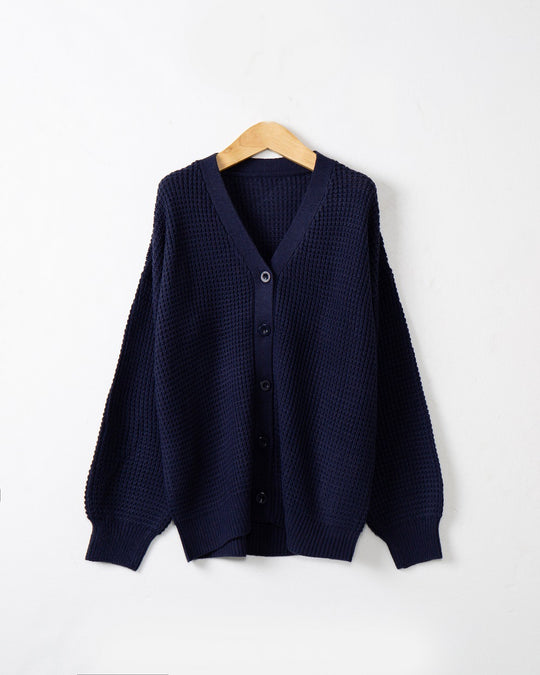 Damen Strickjacke mit strukturiertem Muster und praktischen Knopfdetails EB