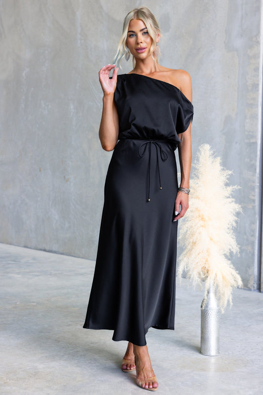 Damen Maxi-Kleid mit schulterfreiem Design und elastischem Taillenbund EB