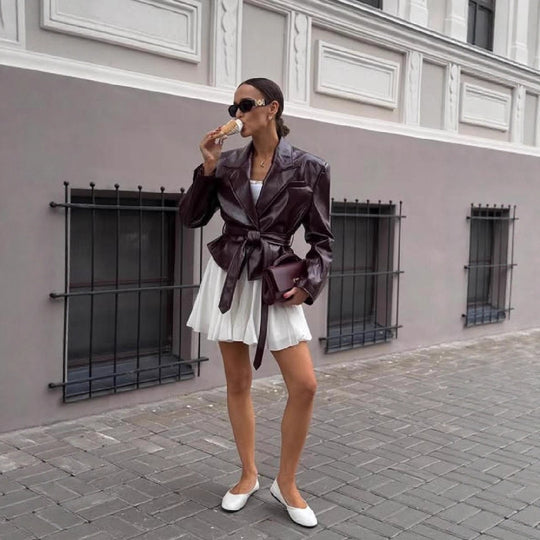 Damen Kunstlederblazer mit taillierbarem Gürtel EB