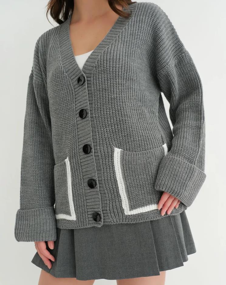 Damen Grobstrick-Cardigan mit praktischen Taschen und modernen Knöpfen EB
