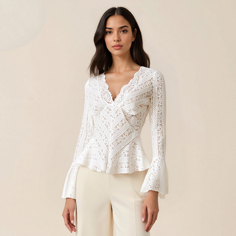 Damen Spitzenshirt mit ausgestellten Ärmeln und tailliertem Schnitt EB
