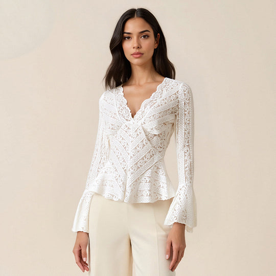 Damen Spitzenshirt mit ausgestellten Ärmeln und tailliertem Schnitt EB