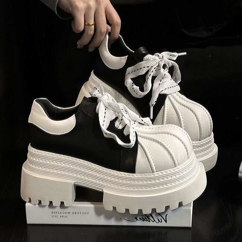 Damen Chunky Schuhe mit auffälligem Profil und robustem Obermaterial EB