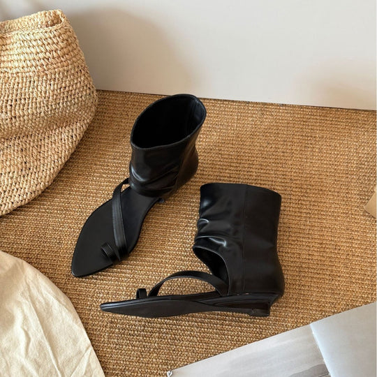 Damen Elegante Leder-Sandalen mit innovativem Design und angesagtem Schaft EB