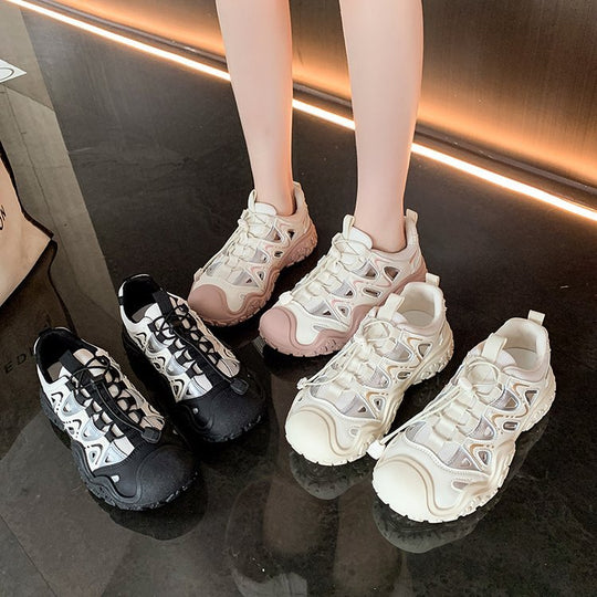 Damen Sportliche Sneakers mit atmungsaktiven Netz-Einsätzen von EB