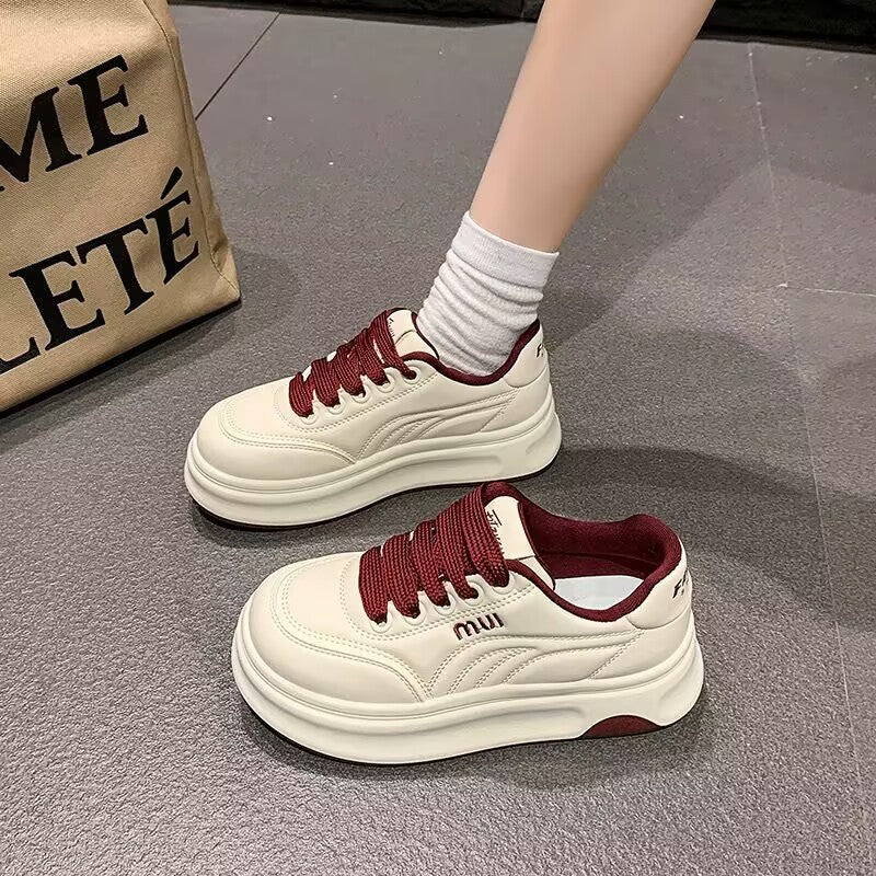 Damen Sportliche Sneakers mit extra dicker Sohle und innovativem Design EB