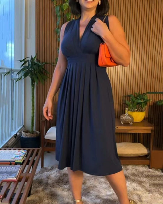 Damen Midikleid mit elegantem Wickeldesign und raffiniertem Faltenwurf Heidi-Mode