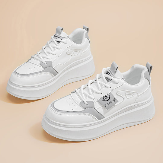 Damen Sneaker mit hochflächiger Sohle von EB