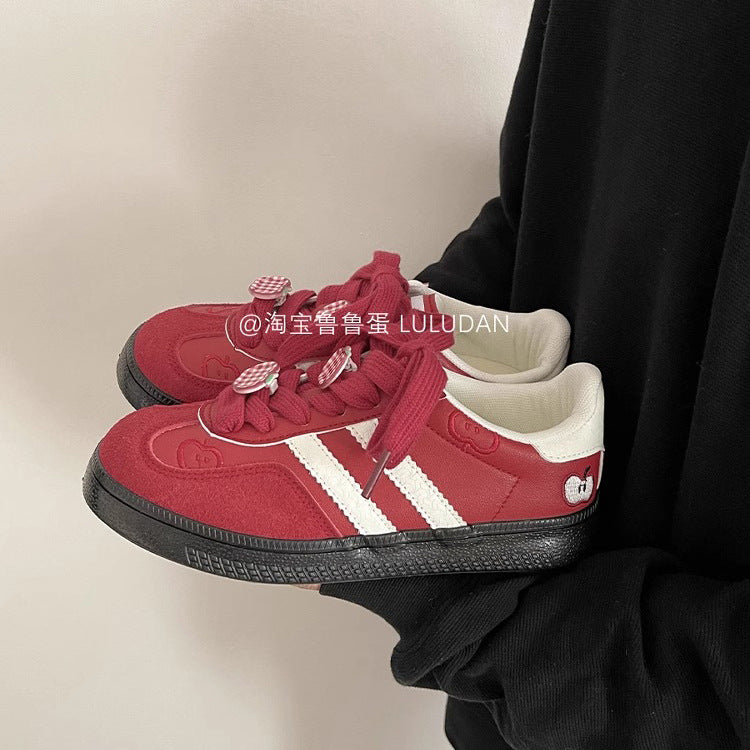 Damen Verspielte Sneakers mit kreativem Design und bunten Applikationen EB