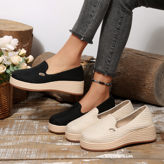 Damen Bequeme Plateauslipper mit elegantem Obermaterial EB