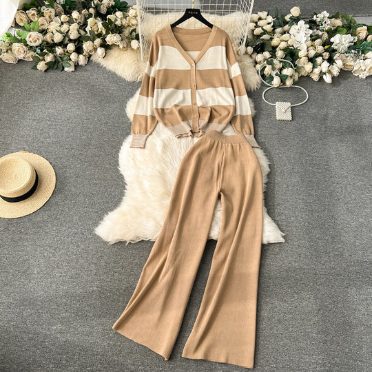 Damen lässiger Strickanzug mit breiten Hosensäumen EB