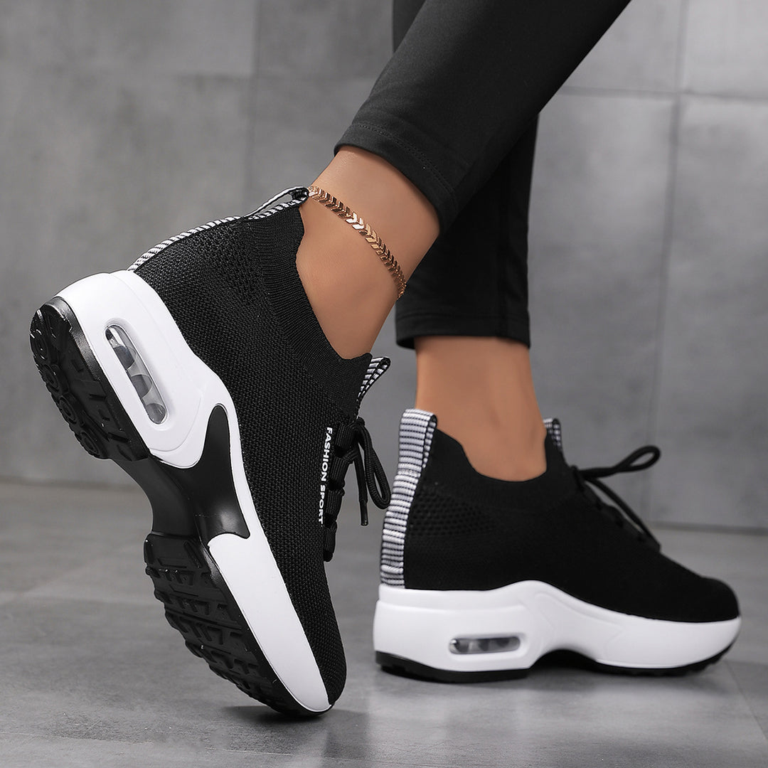 Damen Sportliche Sneakers mit atmungsaktivem Strick-Obermaterial und dämpfender Sohle EB
