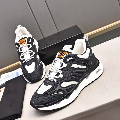 Damen Sportliche Laufschuhe mit atmungsaktiver Oberflächenstruktur und dynamischer Dämpfung EB