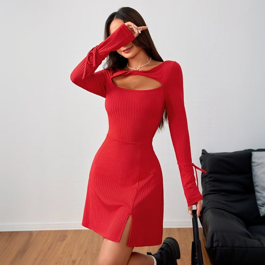 Damen geripptes Langarm-Minikleid mit Cut-Out, taillierter Silhouette, Bindärmeln und Seitenschlitz Eichborn Berlin