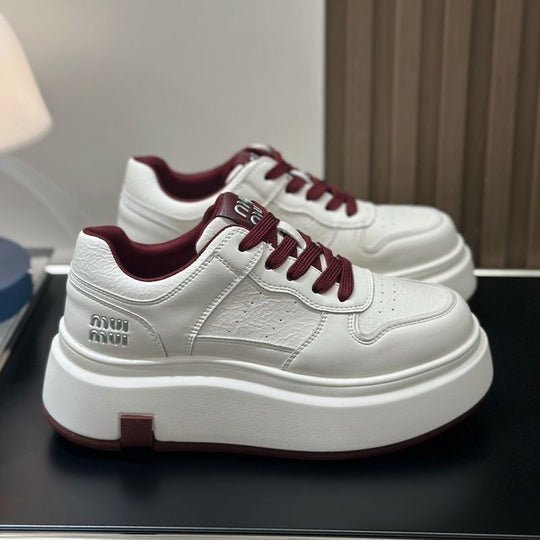 Damen Sneakers mit dicker Plateau-Sohle und modischem Obermaterial EB