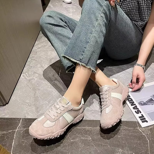Damen Sportliche Sneakers mit innovativer Sohle und hochwertigem Wildleder-Obermaterial EB