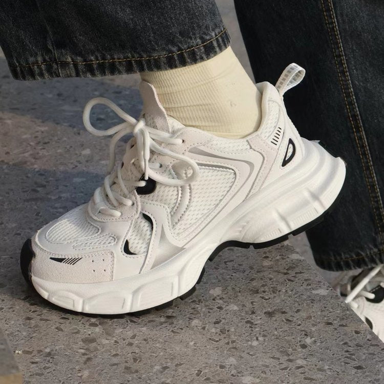 Damen Sportliche Performance-Sneaker mit atmungsaktiven Mesh-Einsätzen EB