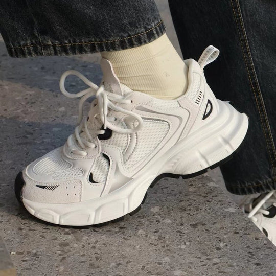 Damen Sportliche Performance-Sneaker mit atmungsaktiven Mesh-Einsätzen EB