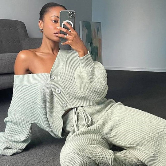 Damen Geripptes Strick-Loungewear-Set mit geknöpftem Cropped-Cardigan und High‑Waist Kordelhose EB