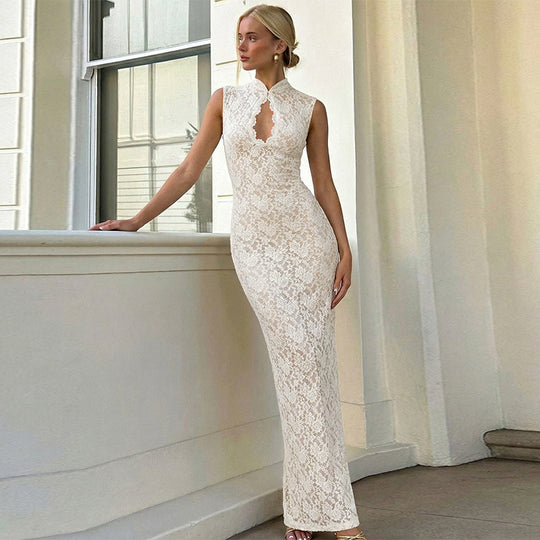 Damen Spitzenkleid mit hohem Kragen und figurbetonter Silhouette EB