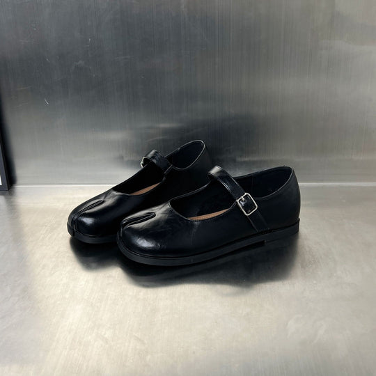 Damen elegante Ballerinas mit verstellbarem Riemen und komfortabler Passform EB