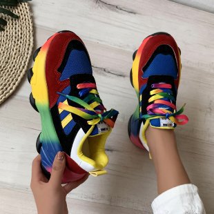 Damen Sportliche Sneakers mit buntem Design und verspielten Schnürsenkeln EB