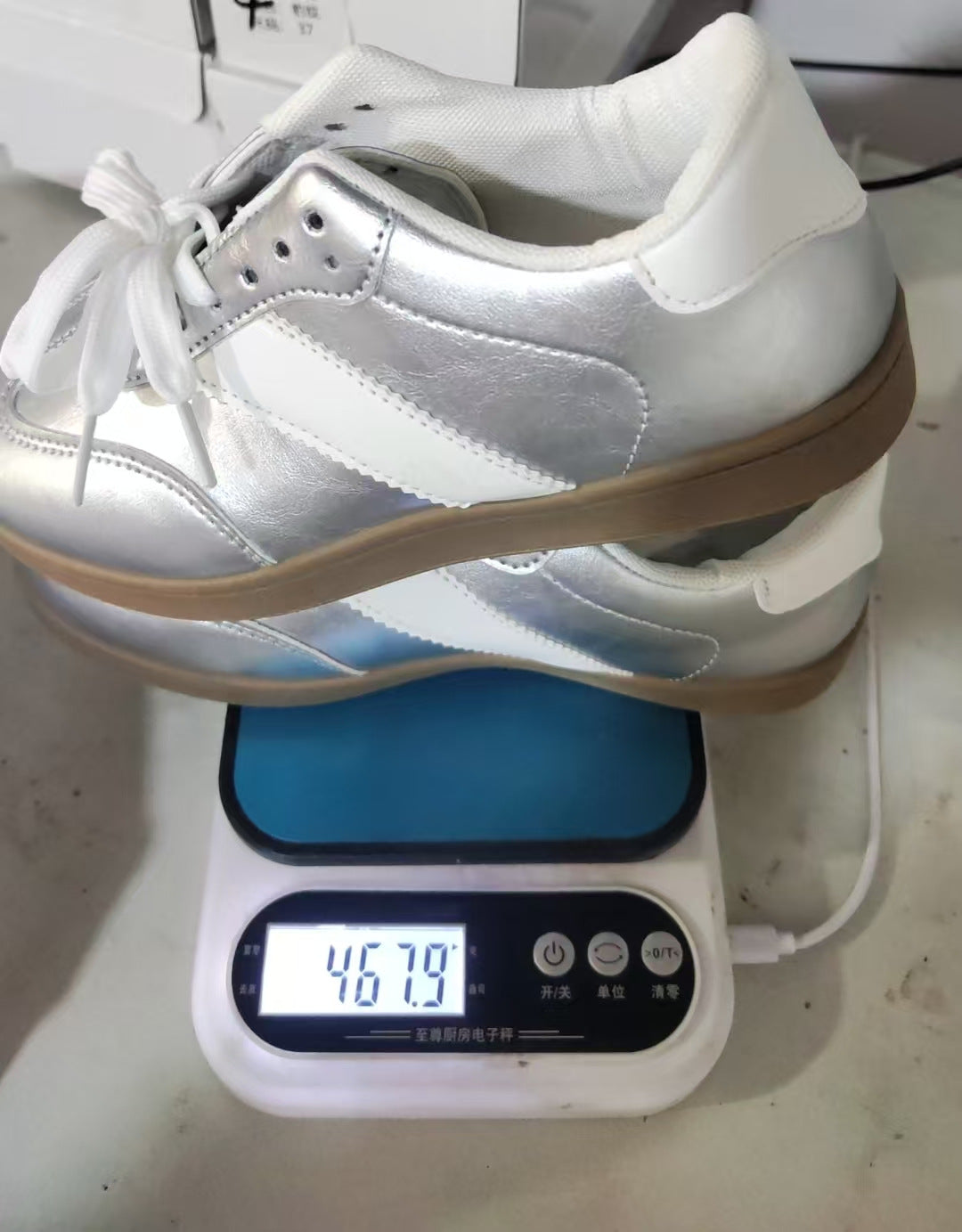Damen Sportliche Sneaker im Retro-Design EB
