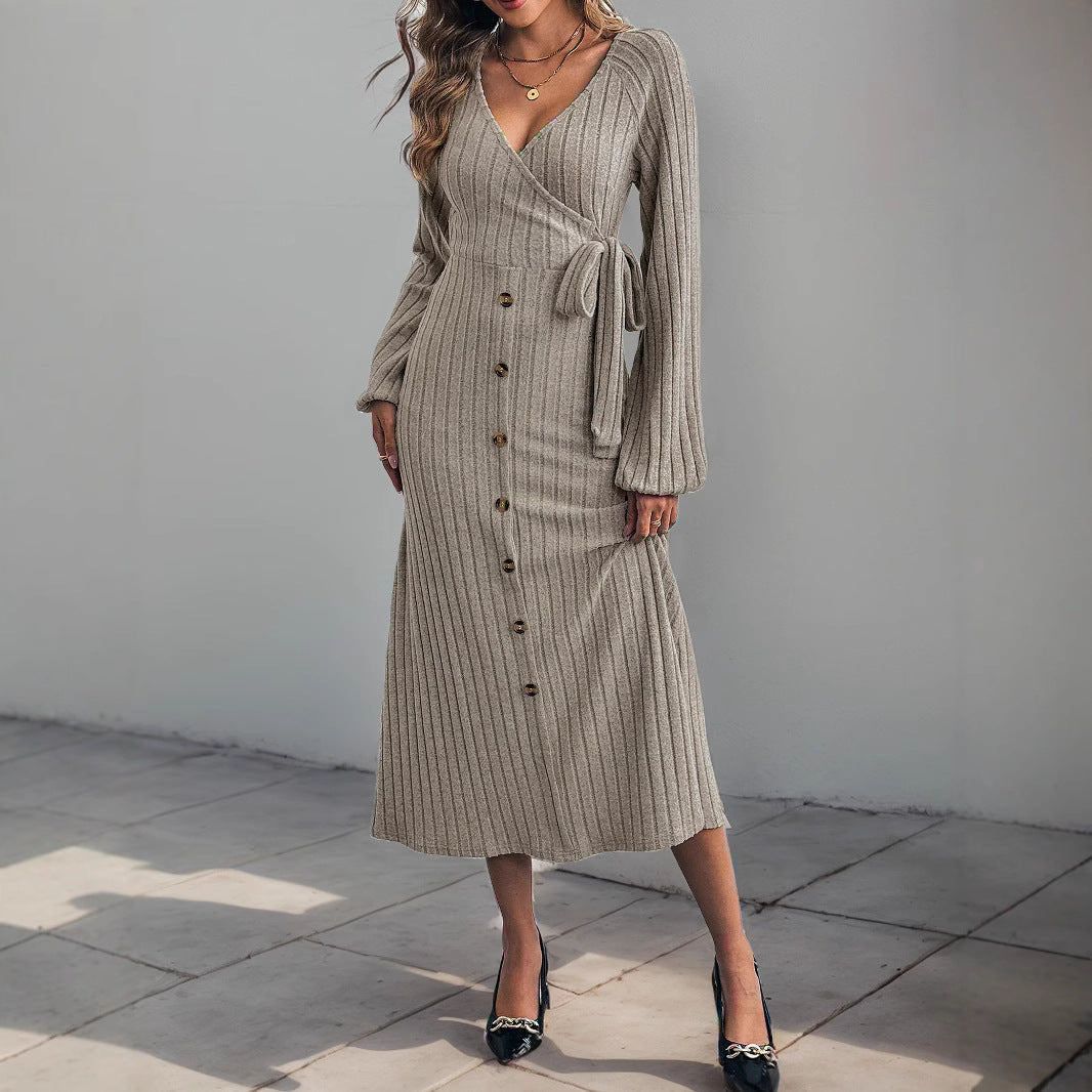 Damen Wickelkleid mit eleganten Rüschendetails und taillierbarem Gürtel EB