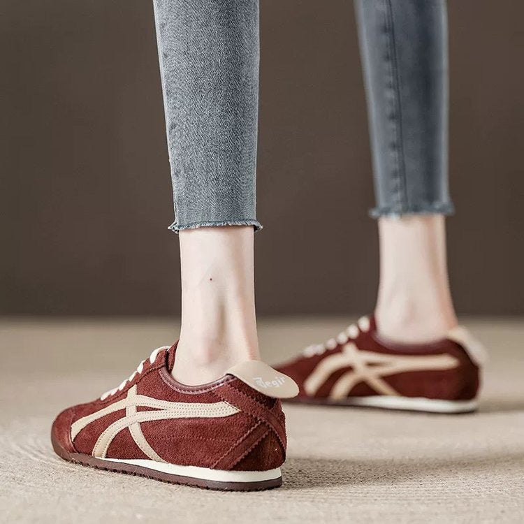 Damen Sportliche Sneaker aus hochwertigem Veloursleder mit sicherem Halt und bequemer Dämpfung EB