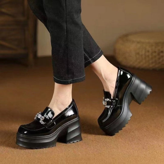 Damen Modische Plateau-Schuhe mit elegantem Kettenakzent EB