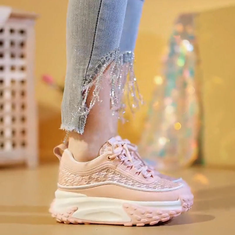 Damen Sportliche Chunky Sneakers mit futuristischem Design und atmungsaktiver Obermaterialstruktur EB