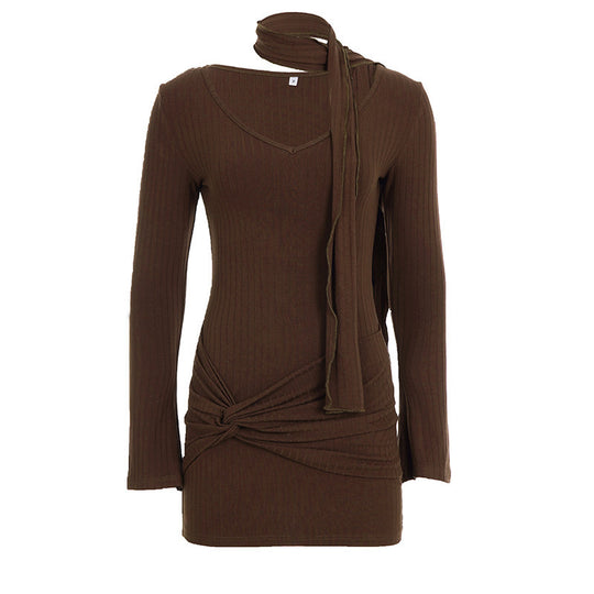 Damen nan figurbetontes Rippenstrick-Minikleid mit Knotendetail, integrierter Schlaufe und Halstuch EB