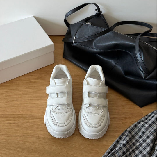 Damen Sportliche Sneaker mit doppeltem Klettverschluss und verstärkter Sohle EB