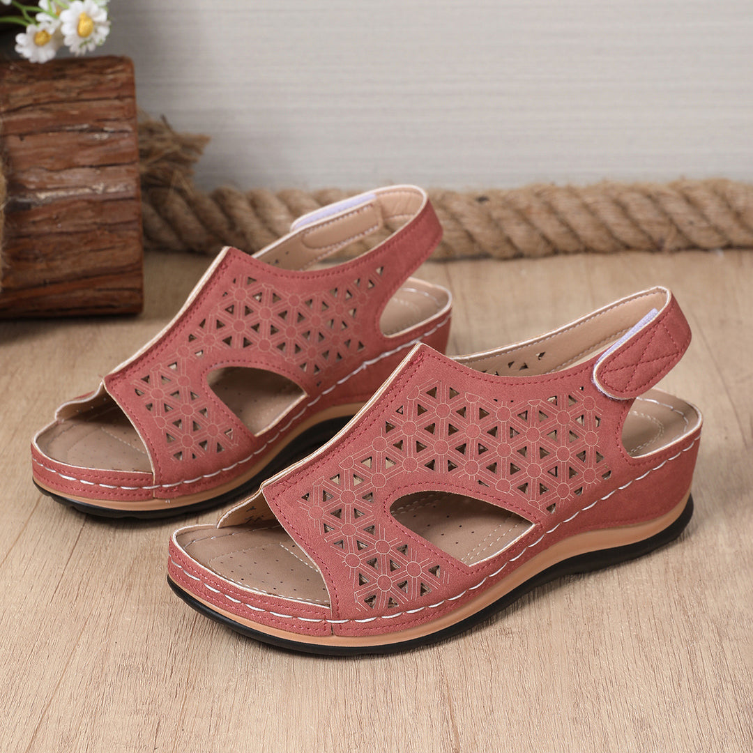 Damen bequeme Schnitt-Sandalen mit atmungsaktiver Obermaterialstruktur und komfortabler Wedge-Sohle EB