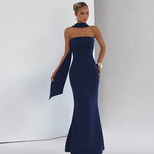 Damen Elegantes Langarm-Maxikleid mit transparenten Details EB