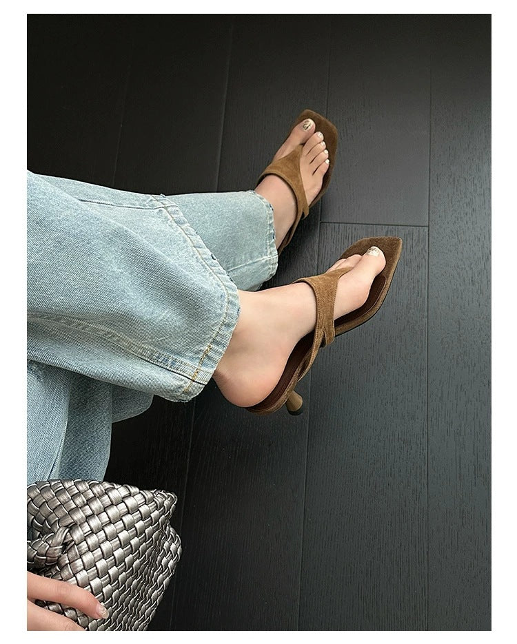 Damen Zehentrenner-Sandalen mit ergonomischem Fußbett und modischem Riemendesign EB