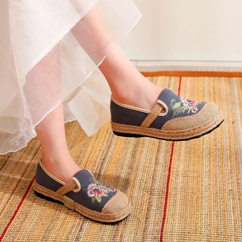 Damen klassische Espadrilles mit handgestickten Blumenmotiven EB