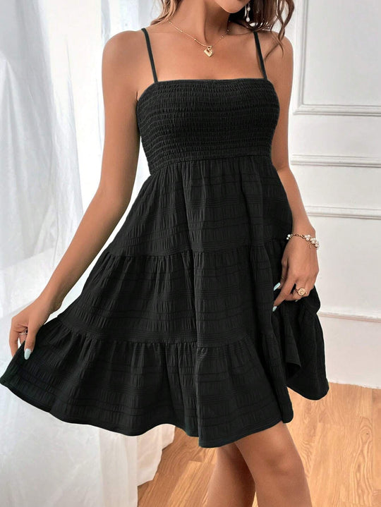 Damen Trägerkleid mit schwingendem Saum und lässigem Schnitt EB