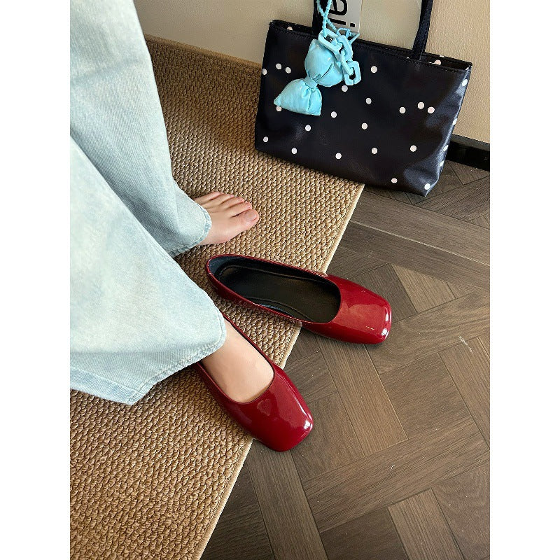 Damen Ballerinas mit quadratischer Zehenform und glänzender Oberfläche EB
