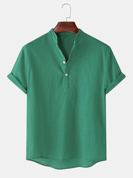 Herren Kurzarmhemd mit innovativem Henley-Ausschnitt und fließendem Material EB