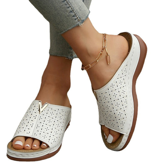Damen Komfortable Clogs mit floralem Cut-Out-Design und rutschfester Sohle EB