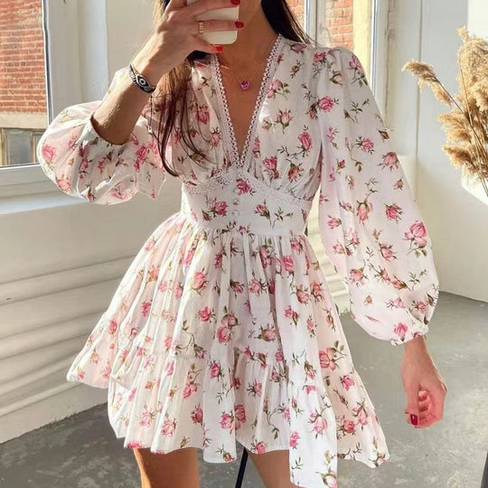 Damen Boho-florales Minikleid mit V-Ausschnitt und Puffärmeln EB