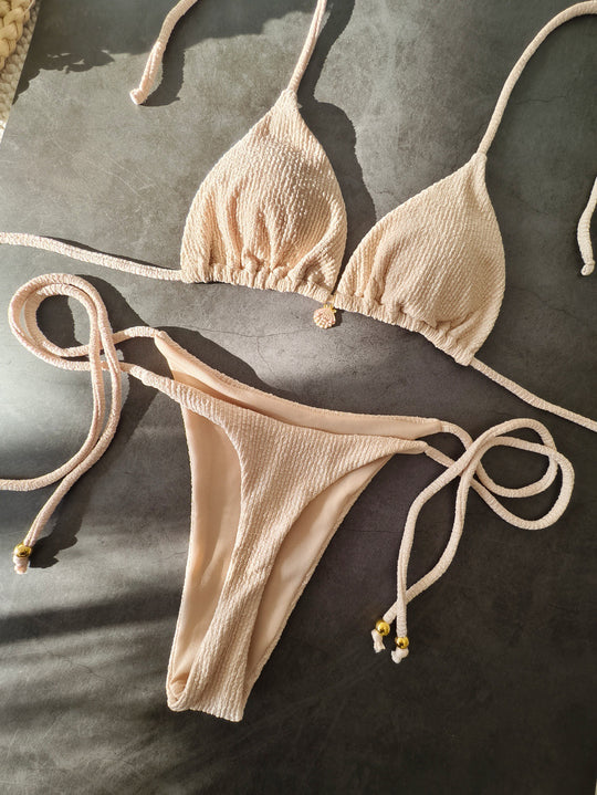 Damen Triangel-Bikini mit elastischen Banddetails EB