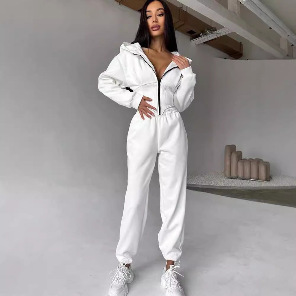 Damen Urbaner Kapuzen-Jumpsuit mit funktionellen Details EB